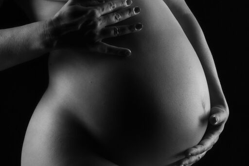 IoDali Fotografie  | Schwangerschaft & Babybauch | Modefotograf auf alleFotografen