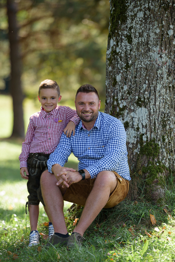 Nora Cordova Photography | Familienshooting | Babyfotograf auf alleFotografen