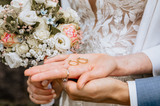 Sarah Genuit Fotografie | Hochzeit | Familienfotograf auf alleFotografen