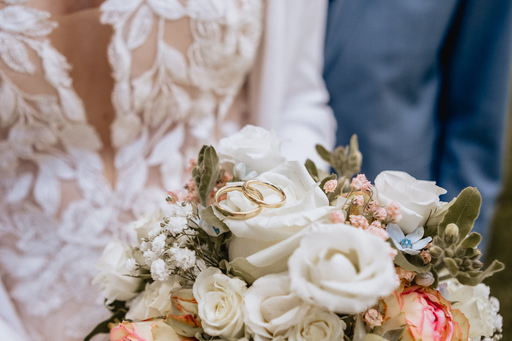 Sarah Genuit Fotografie | Hochzeit | Pferdefotograf auf alleFotografen