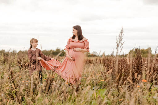 foto.heimwerk.statt Baby-, Kinder- und Familienfotografie Katharina Welte | Babybauch | Familienfotograf auf alleFotografen