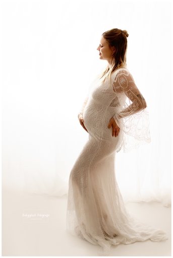 Babyglück Fotografie by Manü Matz  | BABYBAUCH | Babyfotograf auf alleFotografen