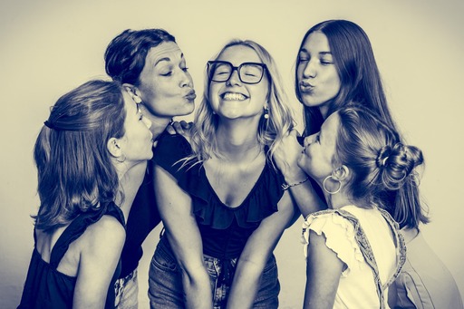 PRESS THE BUTTON Innsbruck | Familienfotos | Bewerbungsfotograf auf alleFotografen