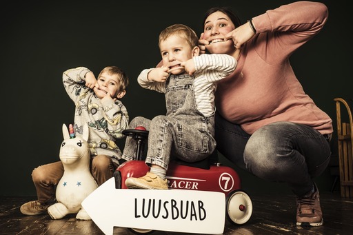 PRESS THE BUTTON Innsbruck | Familienfotos | Imagefotograf auf alleFotografen