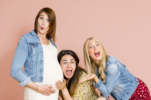 PRESS THE BUTTON Innsbruck | Babybauch | Portraitfotograf auf alleFotografen