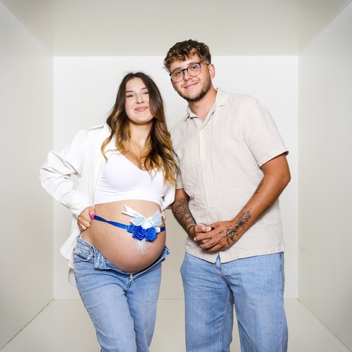 PRESS THE BUTTON Innsbruck | Babybauch | Familienfotograf auf alleFotografen