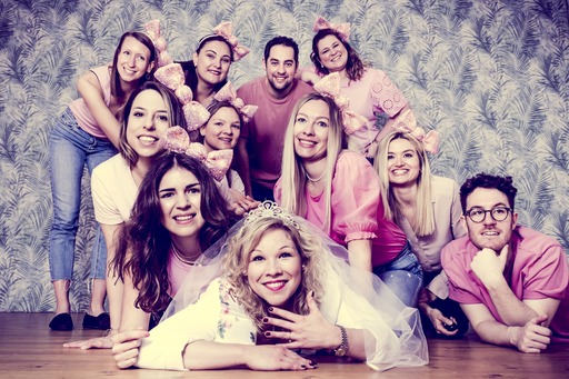 PRESS THE BUTTON Innsbruck | Poltern / JGA | Portraitfotograf auf alleFotografen