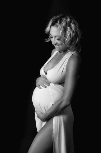 Johann Müller | Schwangerschaft  | Passbildfotograf auf alleFotografen