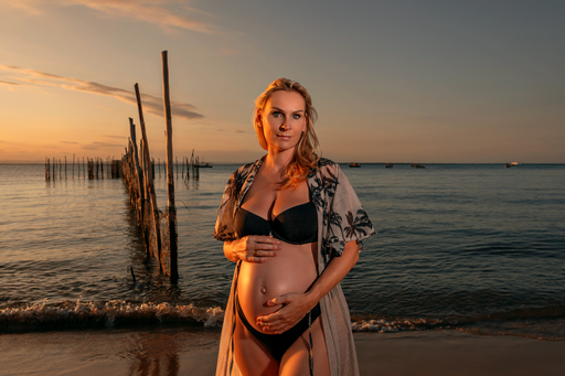Fotoatelier Fontes | Babybauch | Kinderfotograf auf alleFotografen