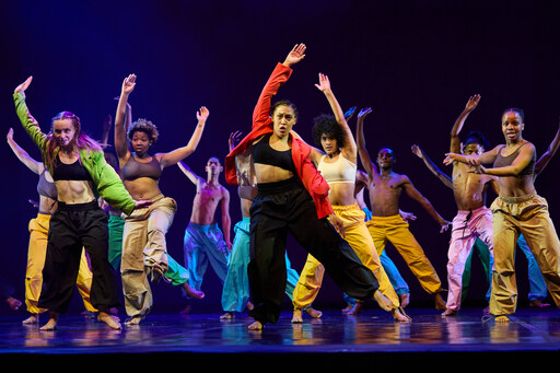 MO Bassa | DANCE | Konfirmationsfotograf auf alleFotografen