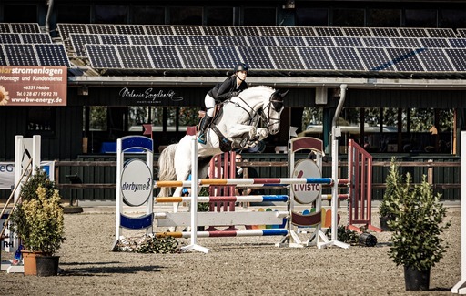 Melanie Engelhardt  | Turnier | Sportfotograf auf alleFotografen