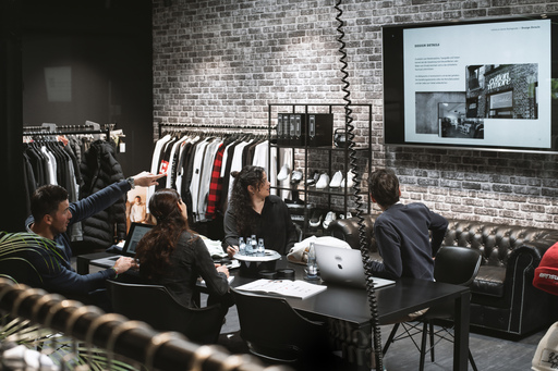 StudioKomplex | Business Fotografie | Konfirmationsfotograf auf alleFotografen