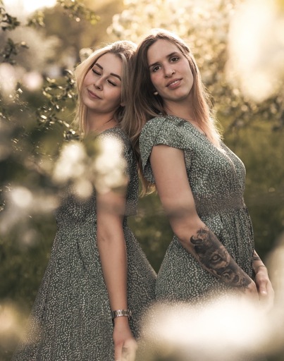 RedPyjamas.Duo | Familie | Babyfotograf auf alleFotografen