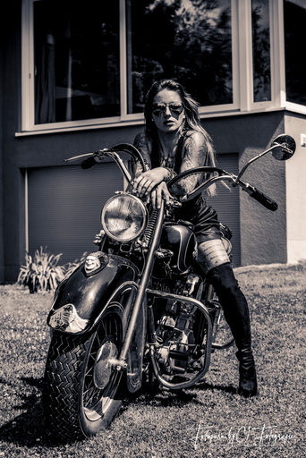 Fotopura - Corrado Ingenhaag  | Portraits Privat und Business  | Beautyfotograf auf alleFotografen