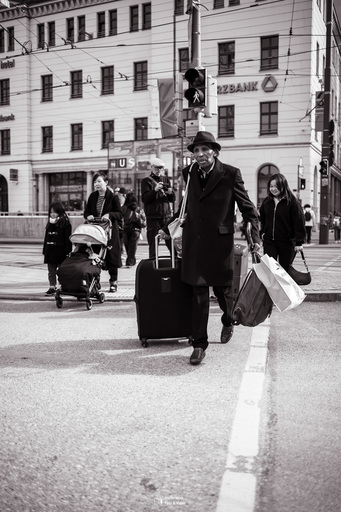 Fototrainer Wink | Street_Photography | Luftbildfotograf auf alleFotografen