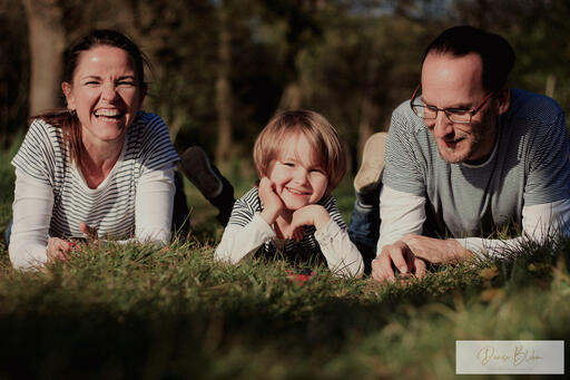 Denise Blohm | Familienportrait | Paarfotograf auf alleFotografen