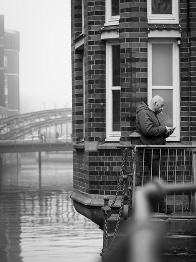 Skyla.Lebenskontraste | Streetfotografie | Industriefotograf auf alleFotografen