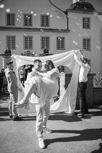 Julia Auer | Melly+Chris | Kunstfotograf auf alleFotografen