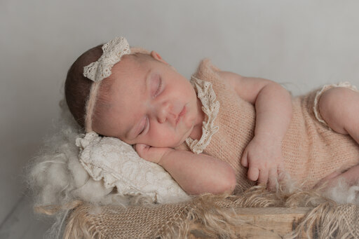 Nicole Reicher Fotografie | Newborn | Luftbildfotograf auf alleFotografen