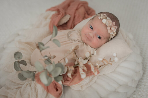 Nicole Reicher Fotografie | Newborn | Paarfotograf auf alleFotografen