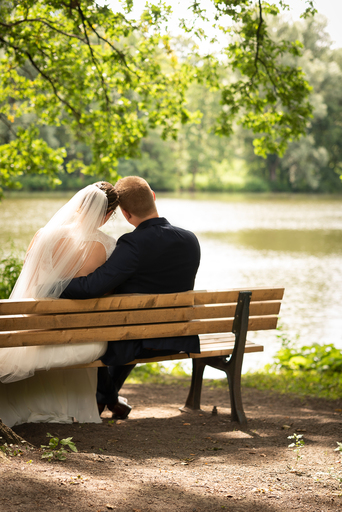 Lena Schöning Fotografie | Hochzeit | Passbildfotograf auf alleFotografen
