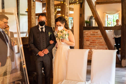 Lena Schöning Fotografie | Hochzeit | Portraitfotograf auf alleFotografen