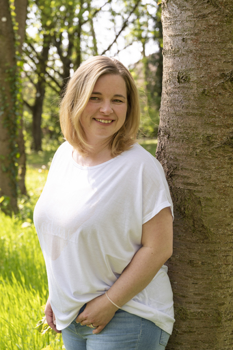 Lena Schöning Fotografie | Familie | Abiballfotograf auf alleFotografen