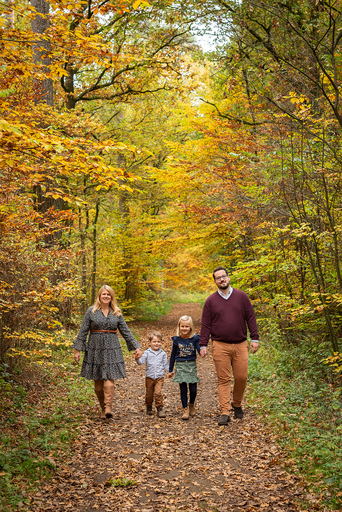 Lena Schöning Fotografie | Familie | Bewerbungsfotograf auf alleFotografen