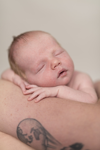 Lena Schöning Fotografie | New Born | Bewerbungsfotograf auf alleFotografen