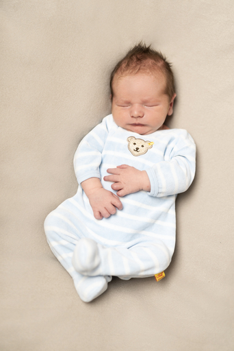 Lena Schöning Fotografie | New Born | Kinderfotograf auf alleFotografen