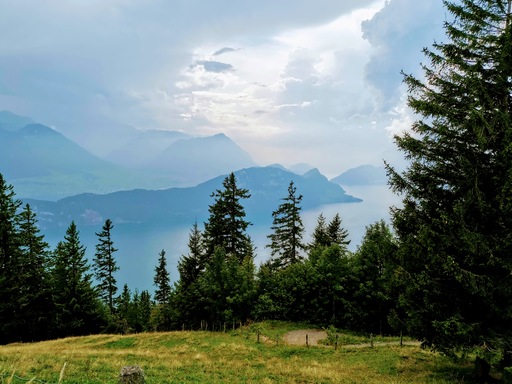 Melona - Fotografie | Reisen und Architektur | Fahrzeugfotograf auf alleFotografen