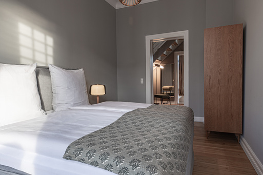 BLACK.ANDWHITE PHOTOGRAPHY | Interior - Ferienwohnung | Architekturfotograf auf alleFotografen