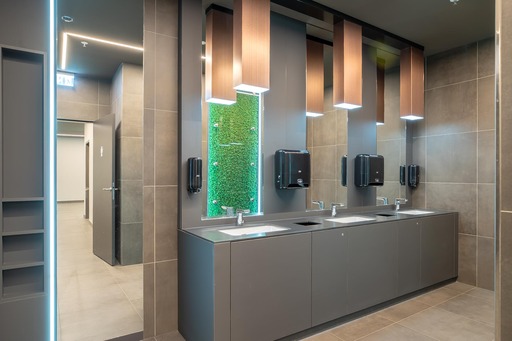 BLACK.ANDWHITE PHOTOGRAPHY | Innenarchitektur - Hanse Outlet | Industriefotograf auf alleFotografen