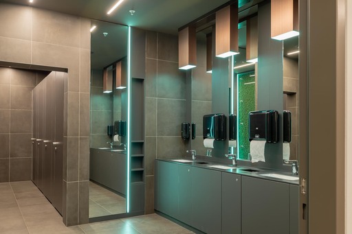 BLACK.ANDWHITE PHOTOGRAPHY | Innenarchitektur - Hanse Outlet | Luftbildfotograf auf alleFotografen