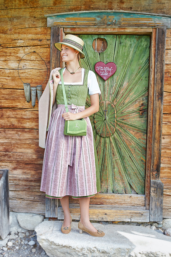 photoINstyle - Birgit Steinberger | Werbefotografie | Beautyfotograf auf alleFotografen