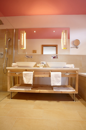 photoINstyle - Birgit Steinberger | Hotel, Gastro & Food | Industriefotograf auf alleFotografen